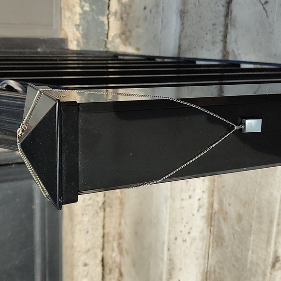 MOP and  black enamel reversible fashion necklace - Picture 2 of 3